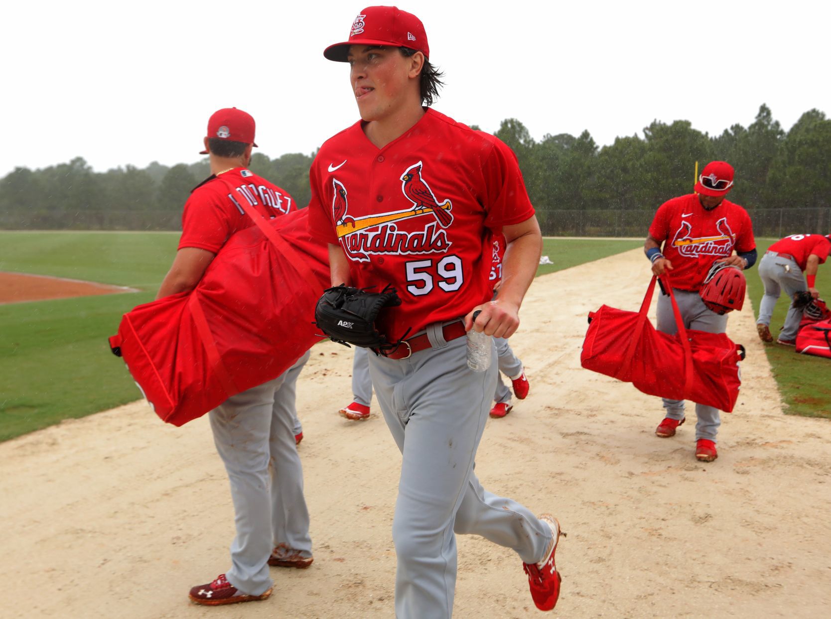 Rain shows during Saturday workout at Spring Training